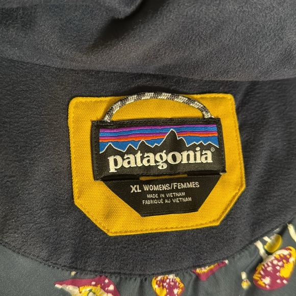 NWOT Patagonia Bivy Hooded Down Vest - Picture 6 of 11